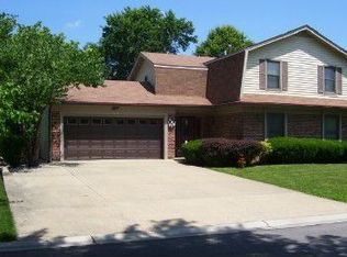 58 Jane Dr, Saint Peters, MO
