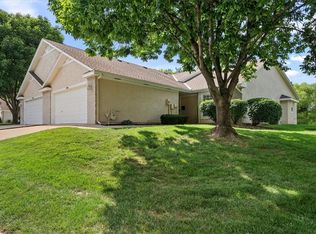 12104 Oakmont St, Overland Park, KS 66213