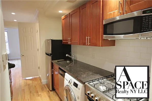 Rented by A Space Realty NY LLC | media 2
