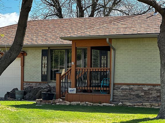 3rd image of 908 N 4th Ave