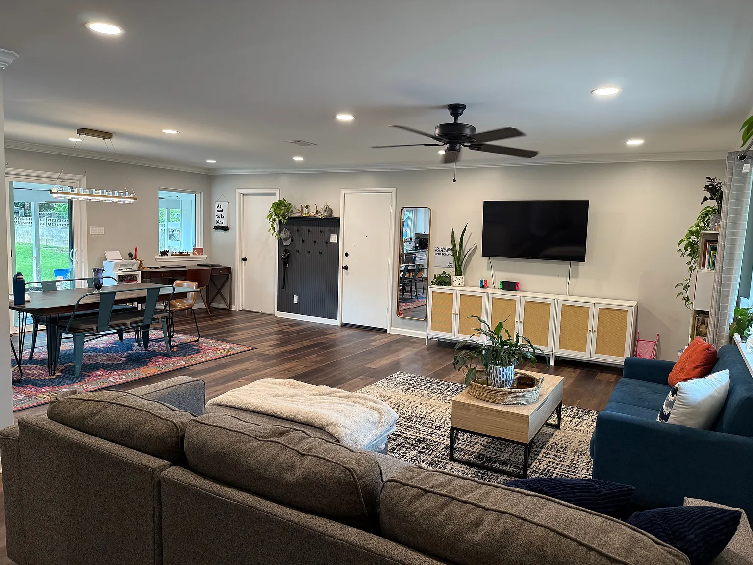 3 bed, 1625 sqft, $2,500 — Photo 2