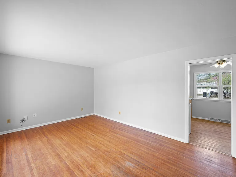 1022 24th Ave S — Photo 17