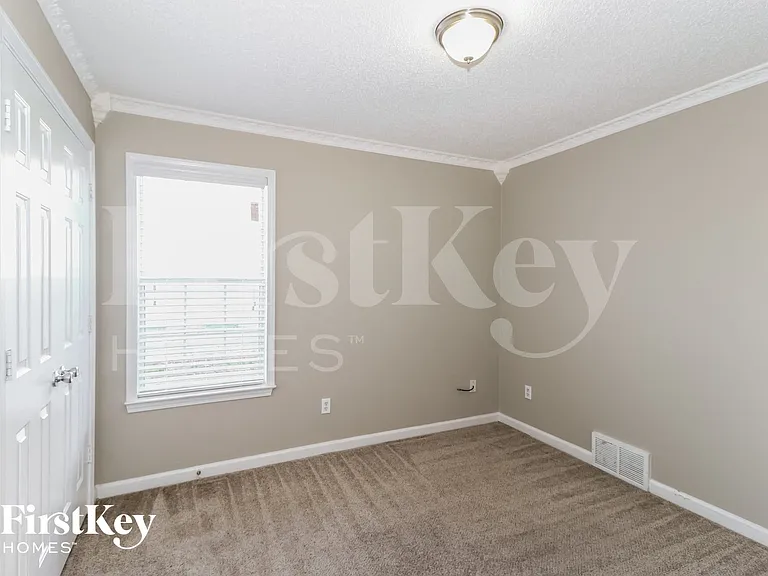 1088 Red Fern Cir W — Photo 12