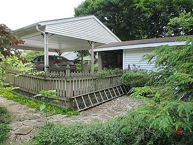 2nd image of 545 Morris Ave