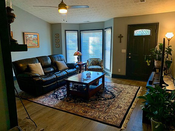3rd image of 701 Winding River Way