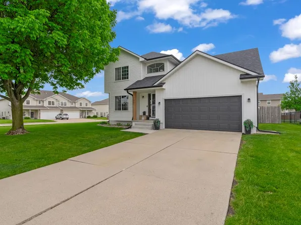 1001 9th Avenue Pl SE, Altoona, IA 50009