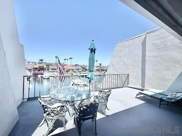 92 Antigua Ct — Photo 19
