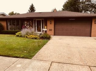18909 Sherman St, Lansing, IL 60438