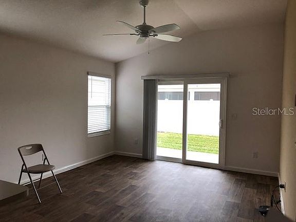 4th image of 1075 Jana Ct
