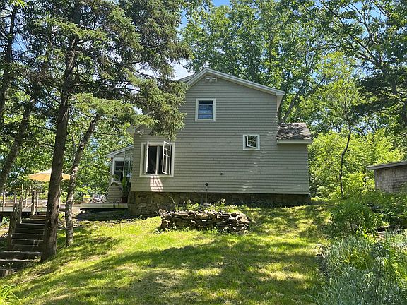 3rd image of 68 Long Point Ln