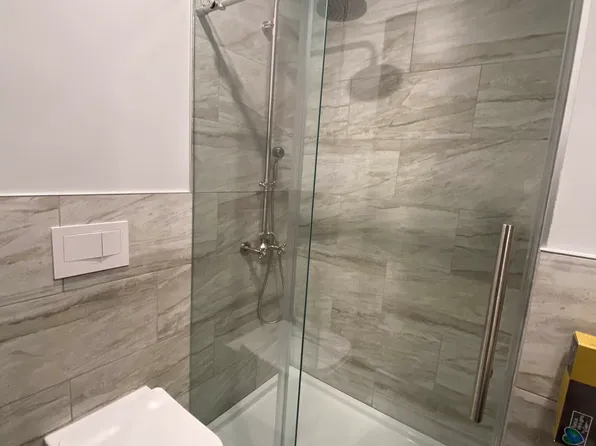 18-69 Stanhope Street image 12 of 23