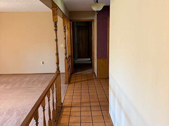 5th image of 345 Carlsbad Ct
