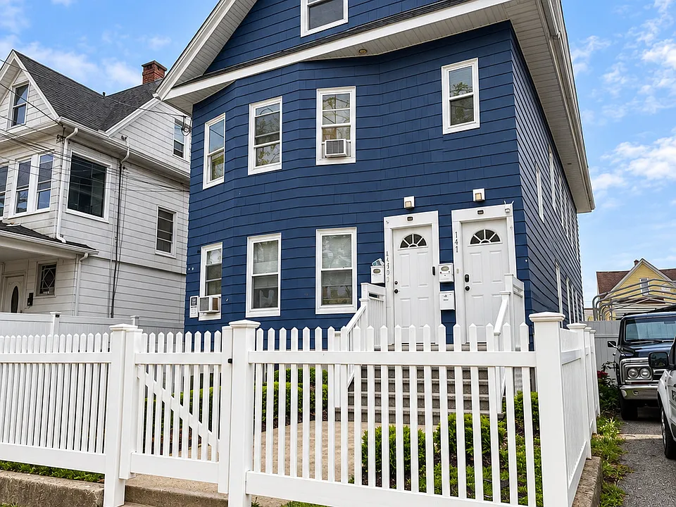 145 Lenox Ave #3