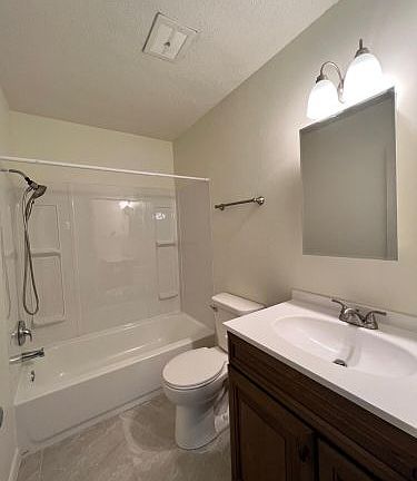 4th image of 2303 Sears Ct APT 1