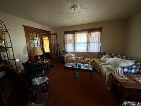 3rd image of 73 Longs Ave