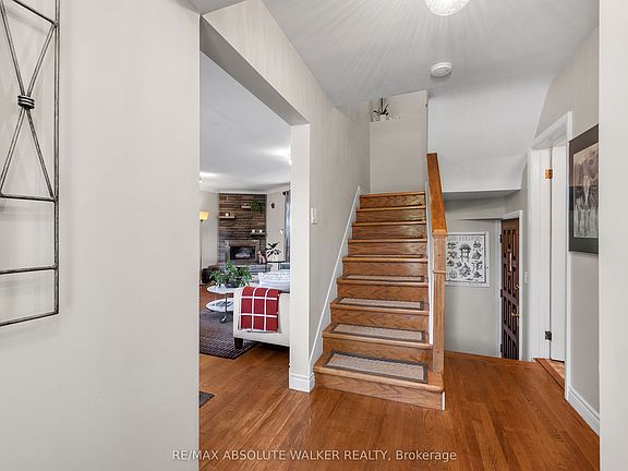 4th image of 26 Riverdale Ave