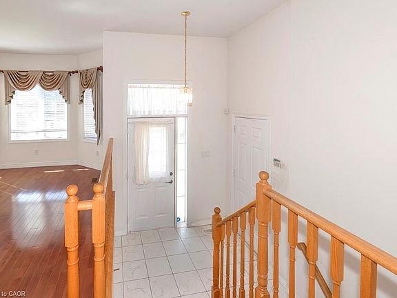 5th image of 802 Coldstream Dr