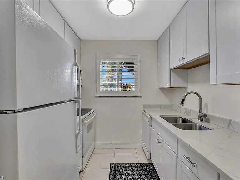 766 Central Ave #304 — Photo 15