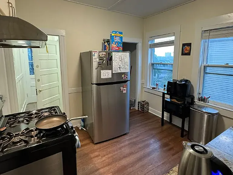 11 Sawyer Ter — Photo 1