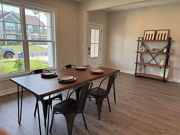 5th image of 9952 Creamery Ln
