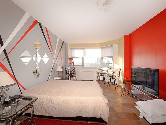 4th image of 8515 Main St #H