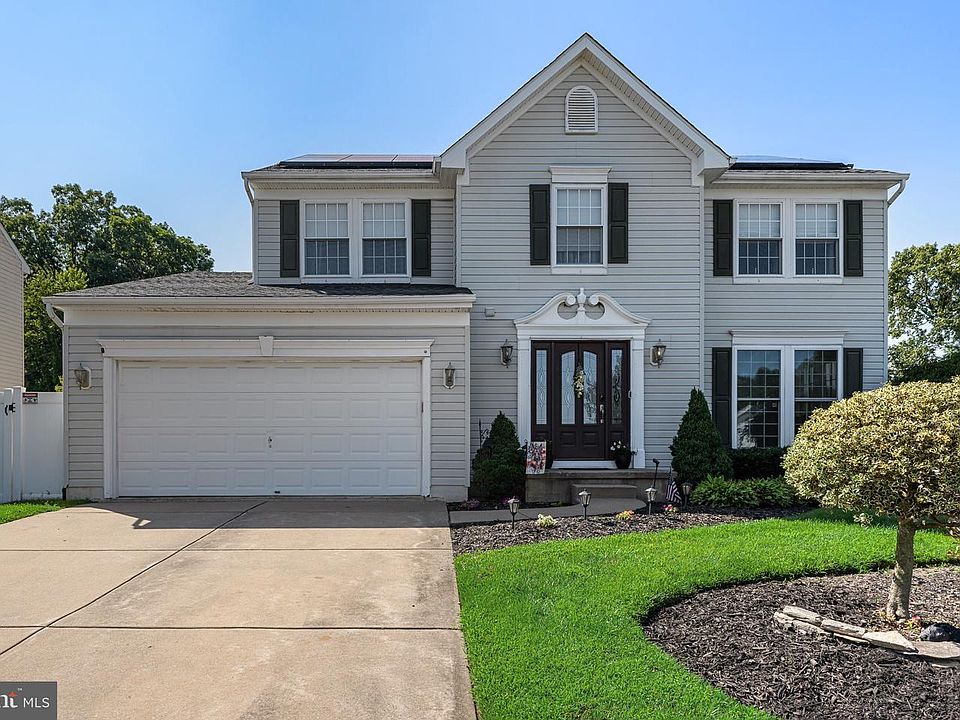 1st image of 33 Morris Dr