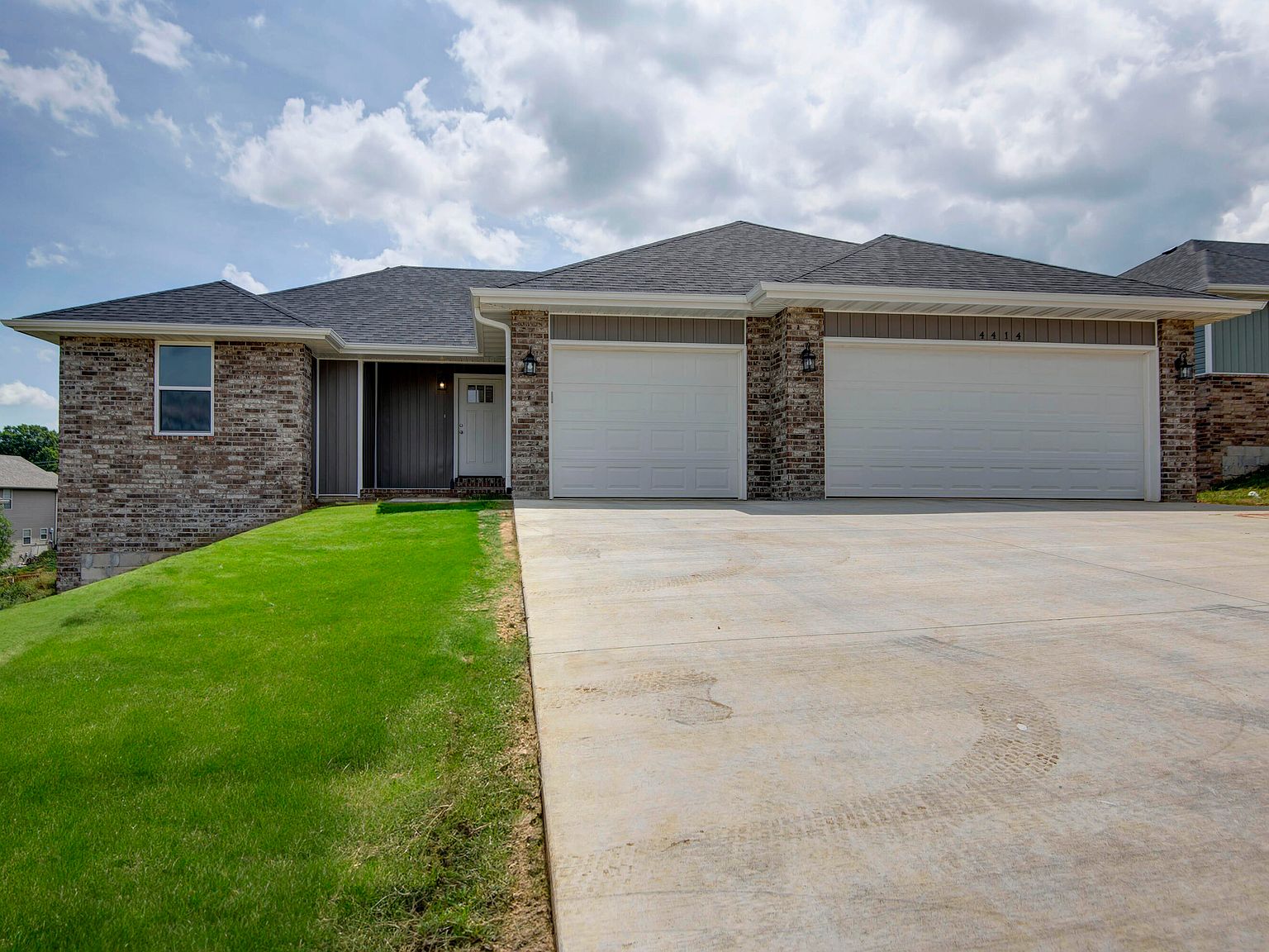 4414 N Shirley, Springfield, MO 65803 | Zillow