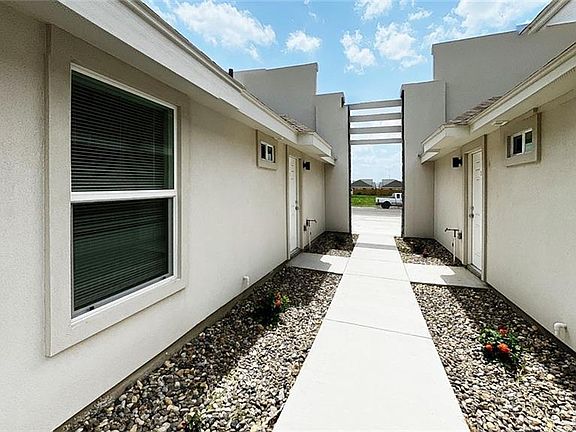 2nd image of 3409 Sahara Dr APT 1