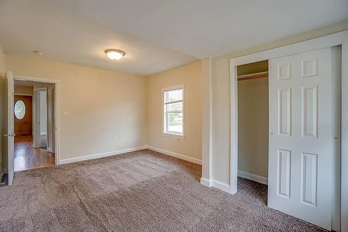 944 Dale St — Photo 19