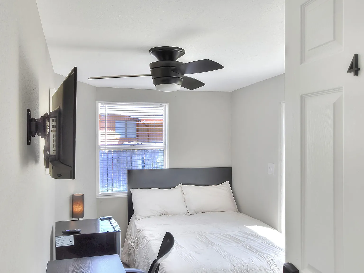 4 bed, 2.0 bath, 1228 sqft, $806 — Photo 3