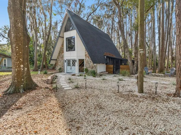 19808 Reading Rd, Lutz, FL 33558