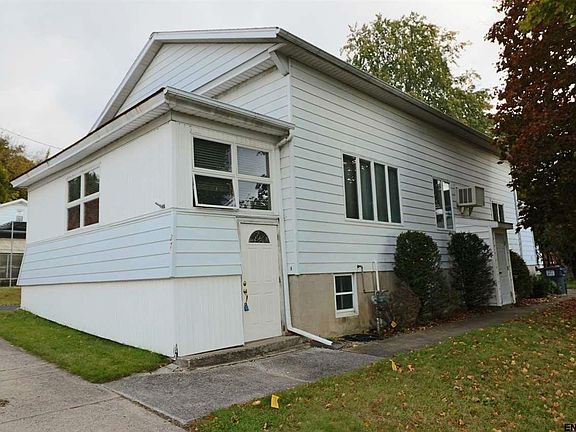 2nd image of 27 Farrell St