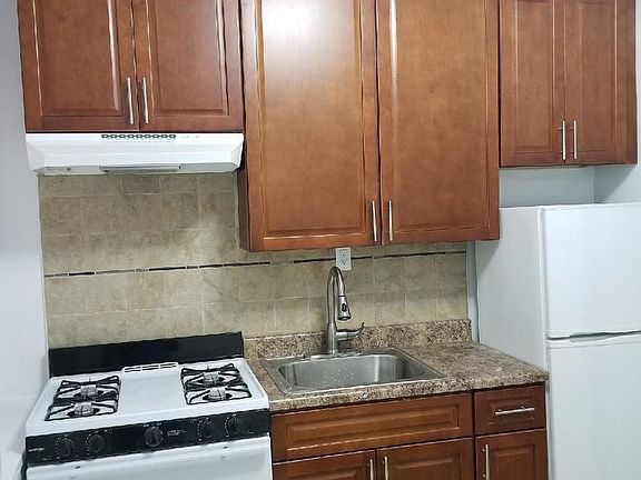 3rd image of 3279 30th St APT 1D