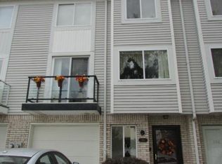 110 Blythe Pl, Staten Island, NY 10306