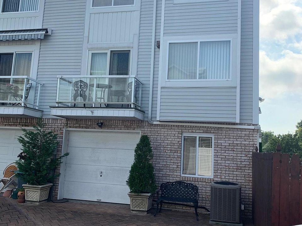 1st image of 15 Elk Ct