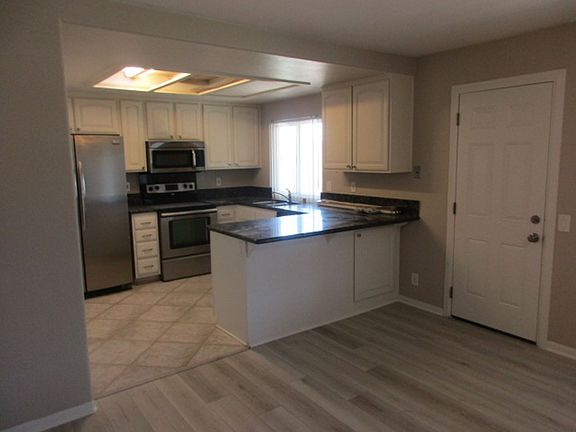 4th image of 10223 Paseo Palmas Dr