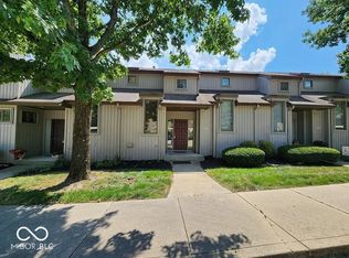 70 Lookout Ridge Dr, Columbus, IN 47201