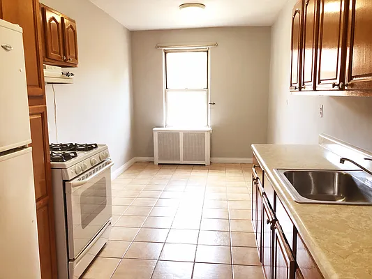 Rented by NY Space Finders Inc. | media 10