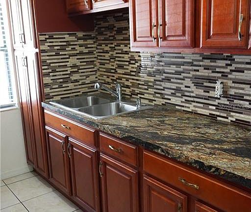 5th image of 102 Verbena Dr