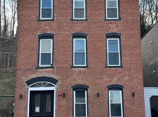 21 S Main St, Castleton, NY 12033