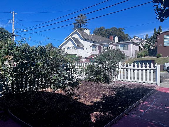 3rd image of 8109 Ney Ave