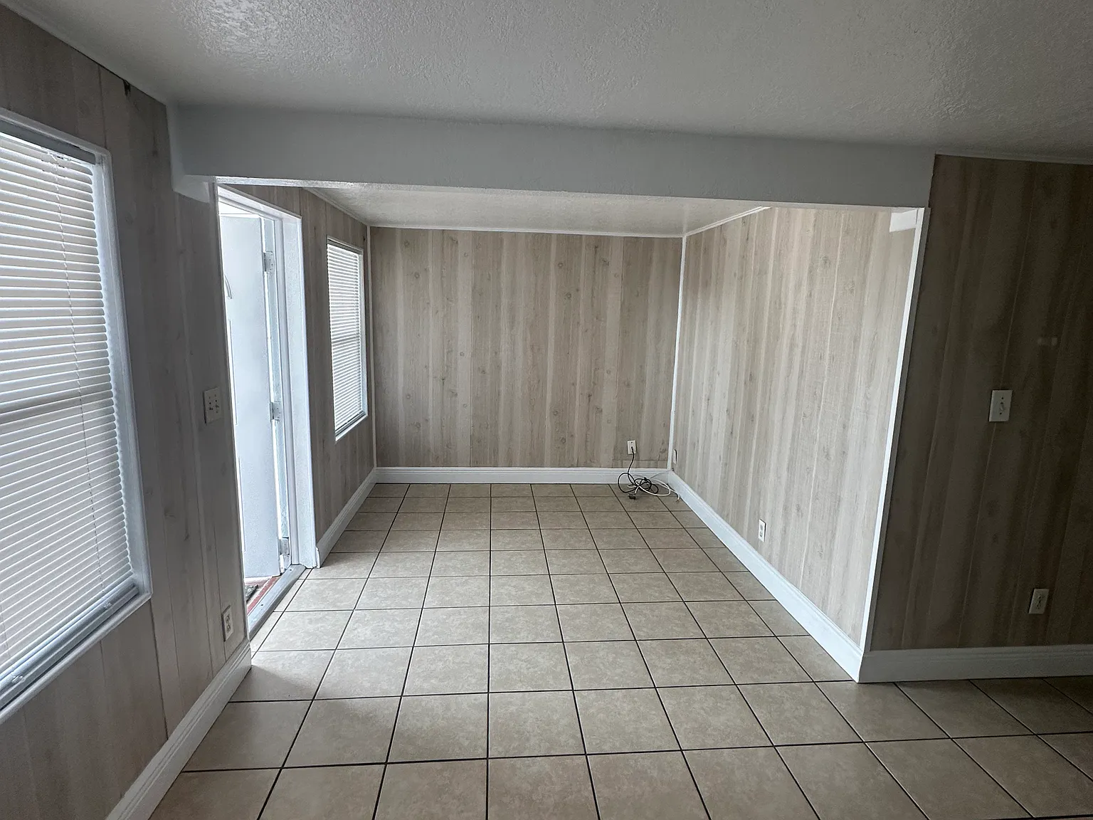 1 bed, $825 — Photo 2
