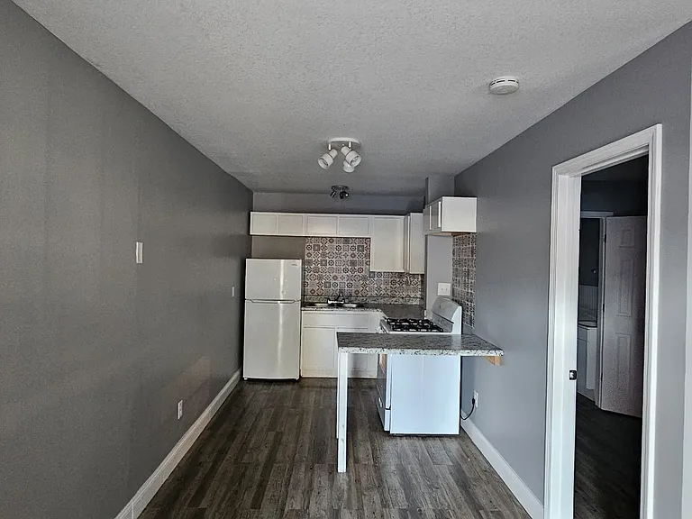 4607 E Nettleton Ave #6 — Photo 4