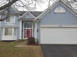 1228 Lone Oak Trl, Aurora, IL 60506