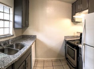 1901B Pine Tree Dr, Bryan, TX 77802