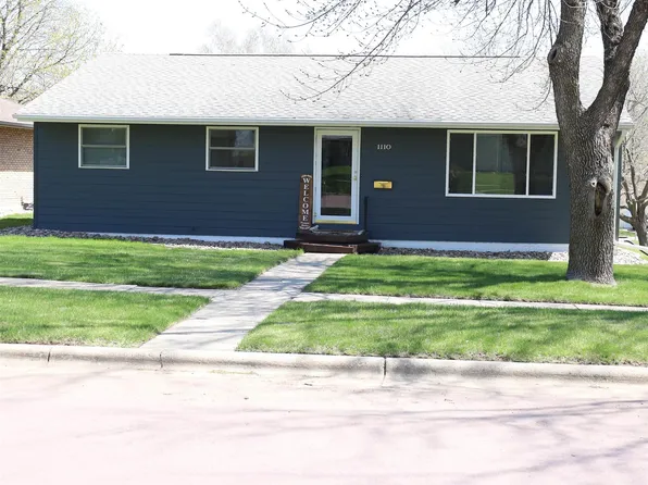 1110 S Marshall St, Rock Rapids, IA 51246