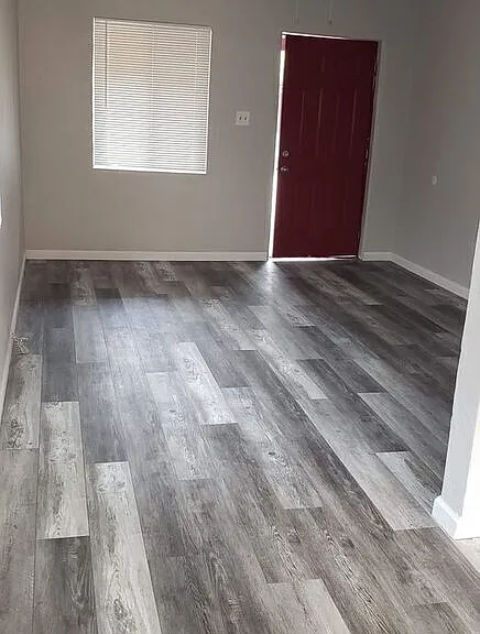 608 N Center St — Photo 8