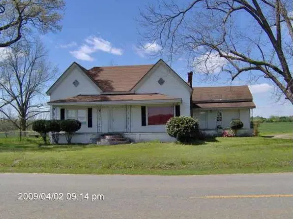 1325 Newell Rd, Byron, GA 31008