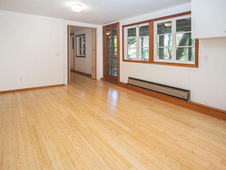 1st image of 621 Eucalyptus Way #B