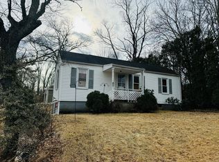 109 River St, Killingly, CT 06239